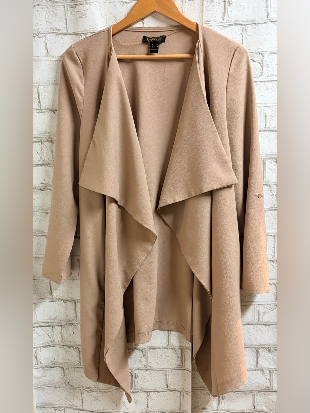 Revamped Tan Open Front Waterfall Blazer Business Casual Size Medium